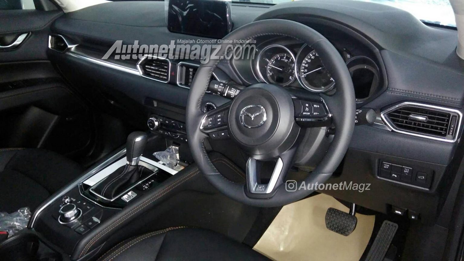 Tampilan Interior Mazda CX 5 Menghadirkan Kesenangan Berkendara Yang