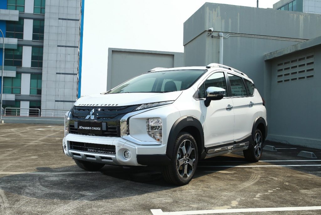 Xpander Ultimate Vs Xpander Cross: Duel Sahabat Keluarga Mitsubishi ...